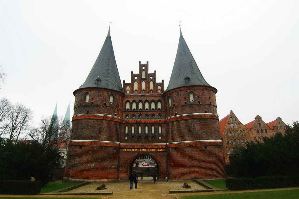 豪斯坦城門